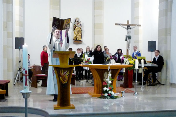 Messe du dimanche de la divine miséricorde 15 avril 2012
